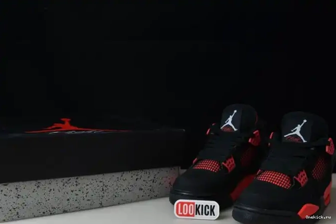 One Kick Red Jordan Thunder 4 Air CT8527-016 0610